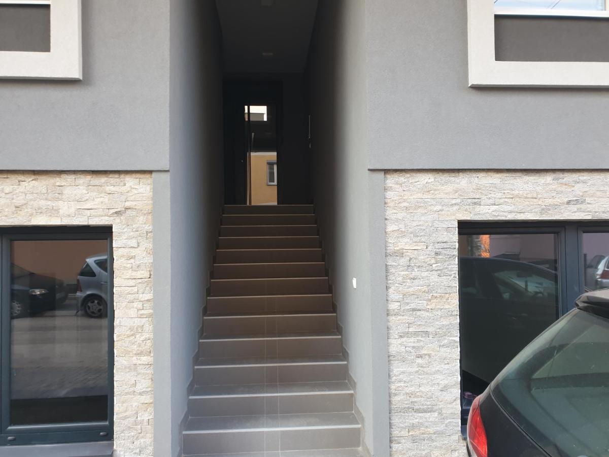 Apartamento Elena Lux Užice Exterior foto